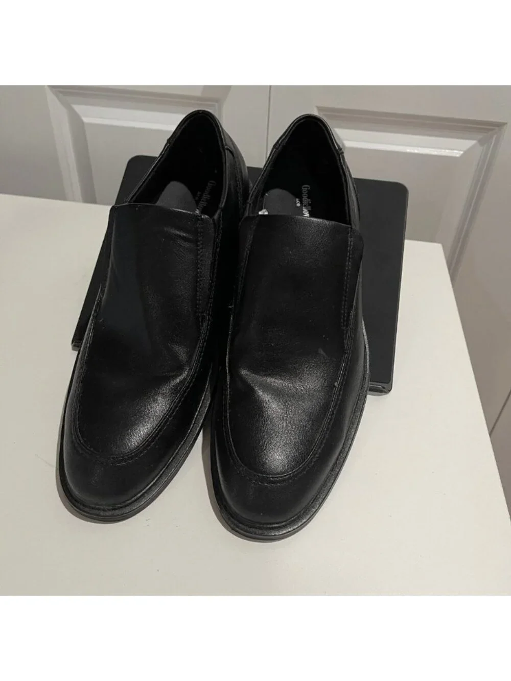 Classic Men’s Black Dress Loafers – Size 10, Sharp & Ready